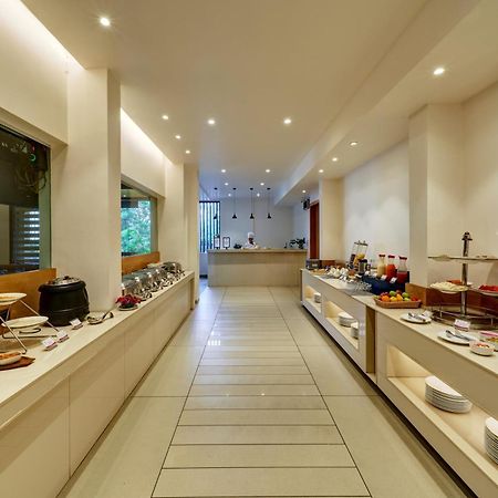 Regenta Place Raysons كولهابور المظهر الخارجي الصورة
