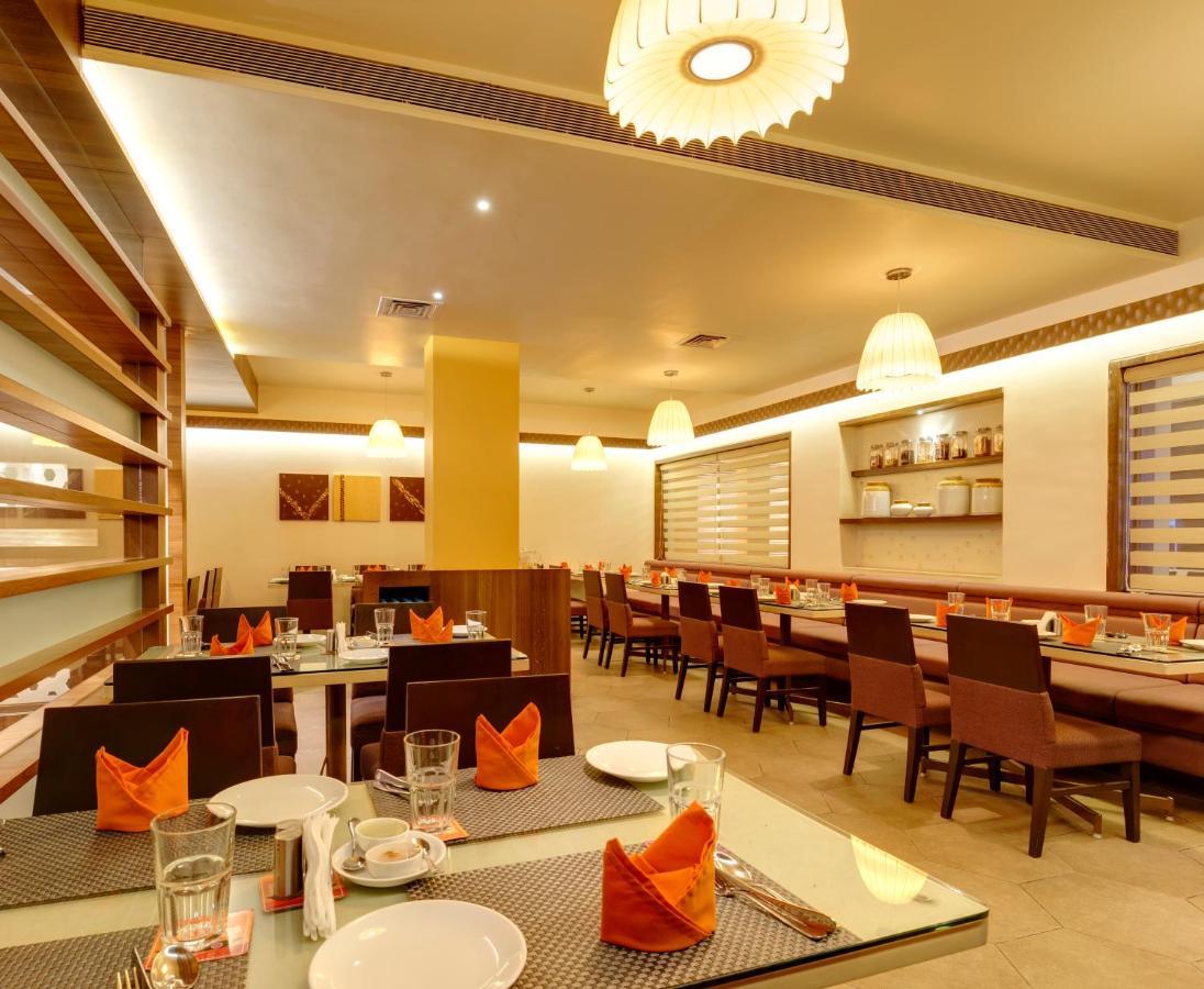 Regenta Place Raysons كولهابور المظهر الخارجي الصورة