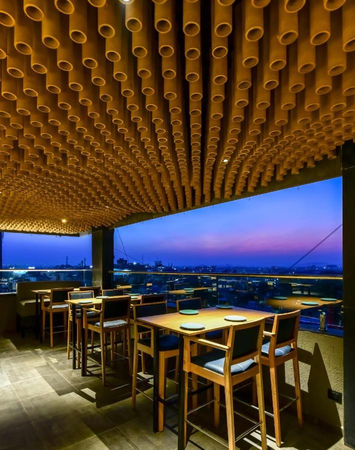Regenta Place Raysons كولهابور المظهر الخارجي الصورة