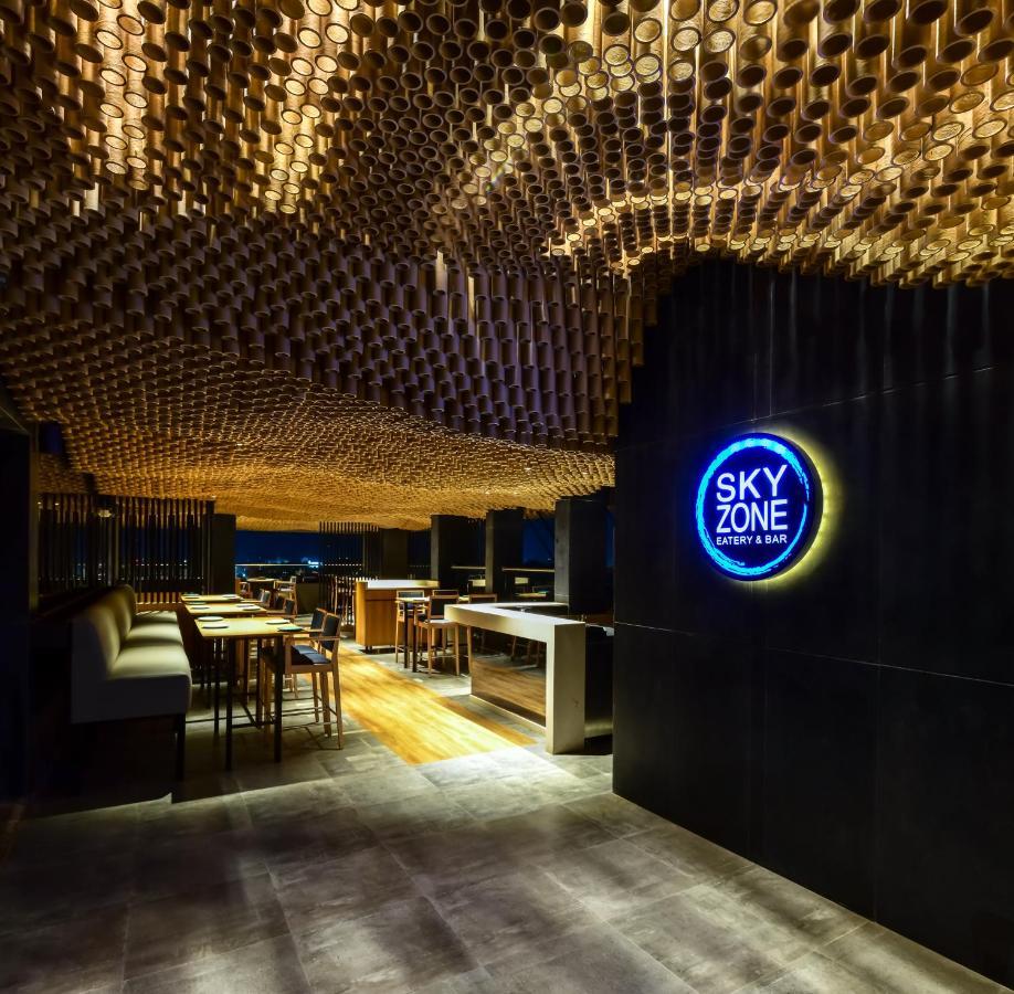 Regenta Place Raysons كولهابور المظهر الخارجي الصورة