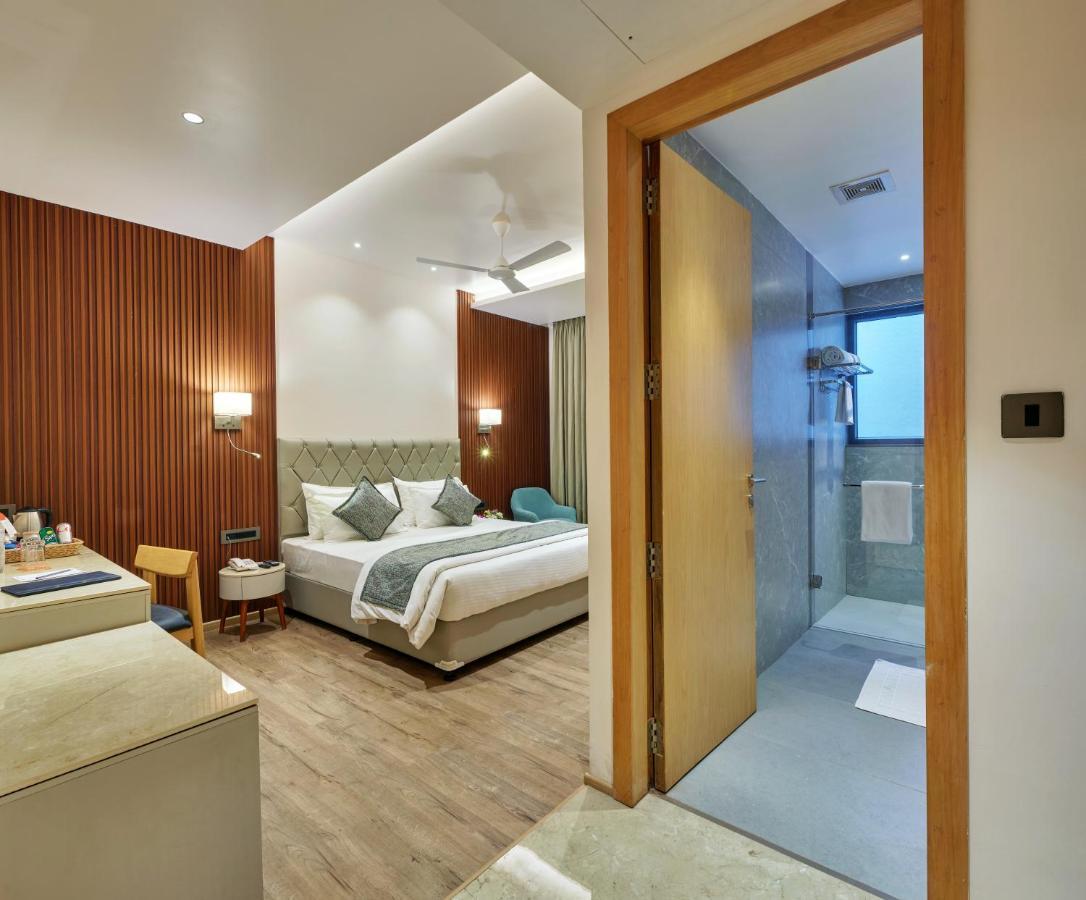 Regenta Place Raysons كولهابور المظهر الخارجي الصورة